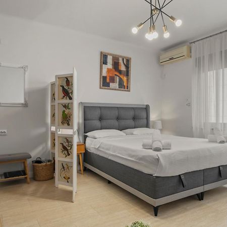 Upscale Studio, Walking Distance From The Old Town Bucureşti Ngoại thất bức ảnh