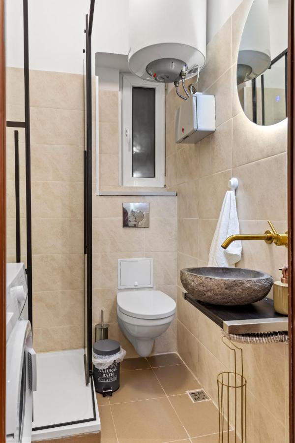 Upscale Studio, Walking Distance From The Old Town Bucureşti Ngoại thất bức ảnh